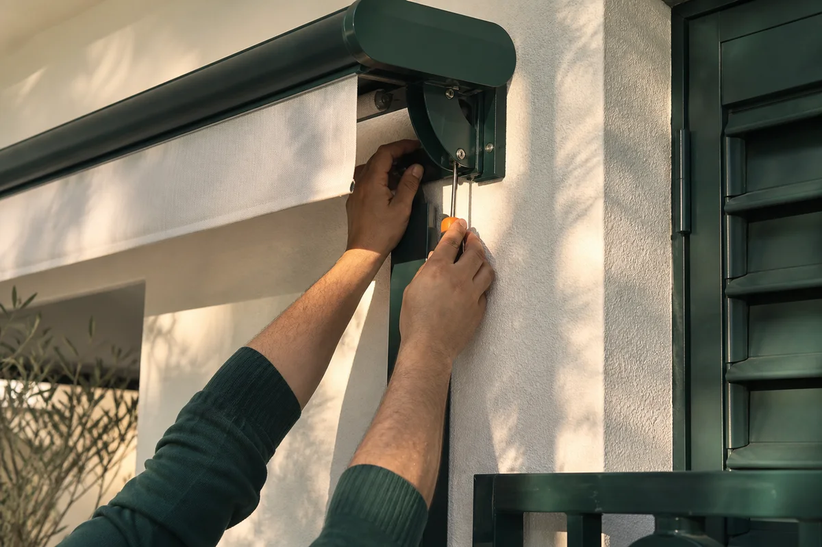 Stores bannes et pergolas à Toulon — prestation